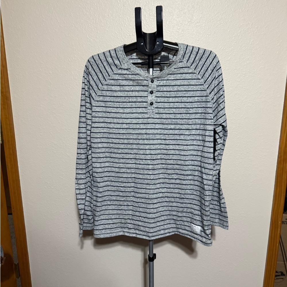 Adam Levine‎ Collection Gray Striped Long Sleeve Shirt